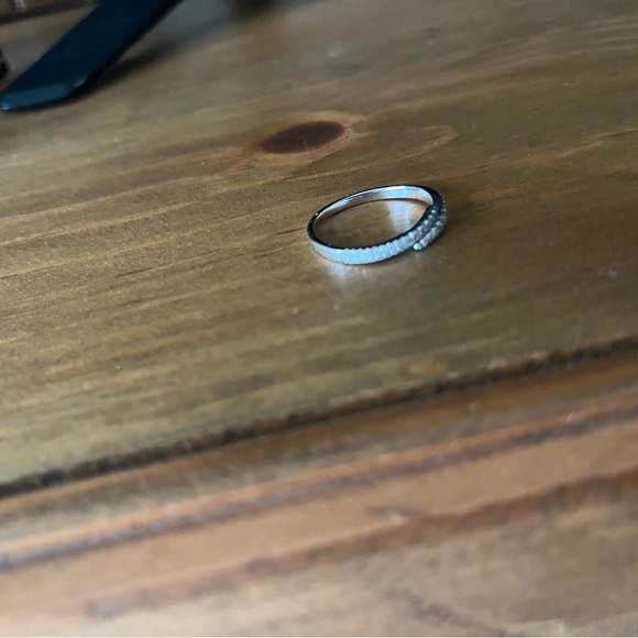 Ring Concierge Open Diamond Wrap Ring- white gold - Picture 5 of 9